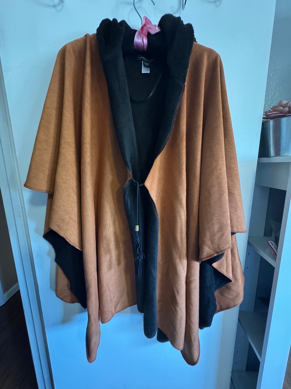 Marc New York by Andrew Marc Hooded Poncho Cape Shawl Camel Black One Size